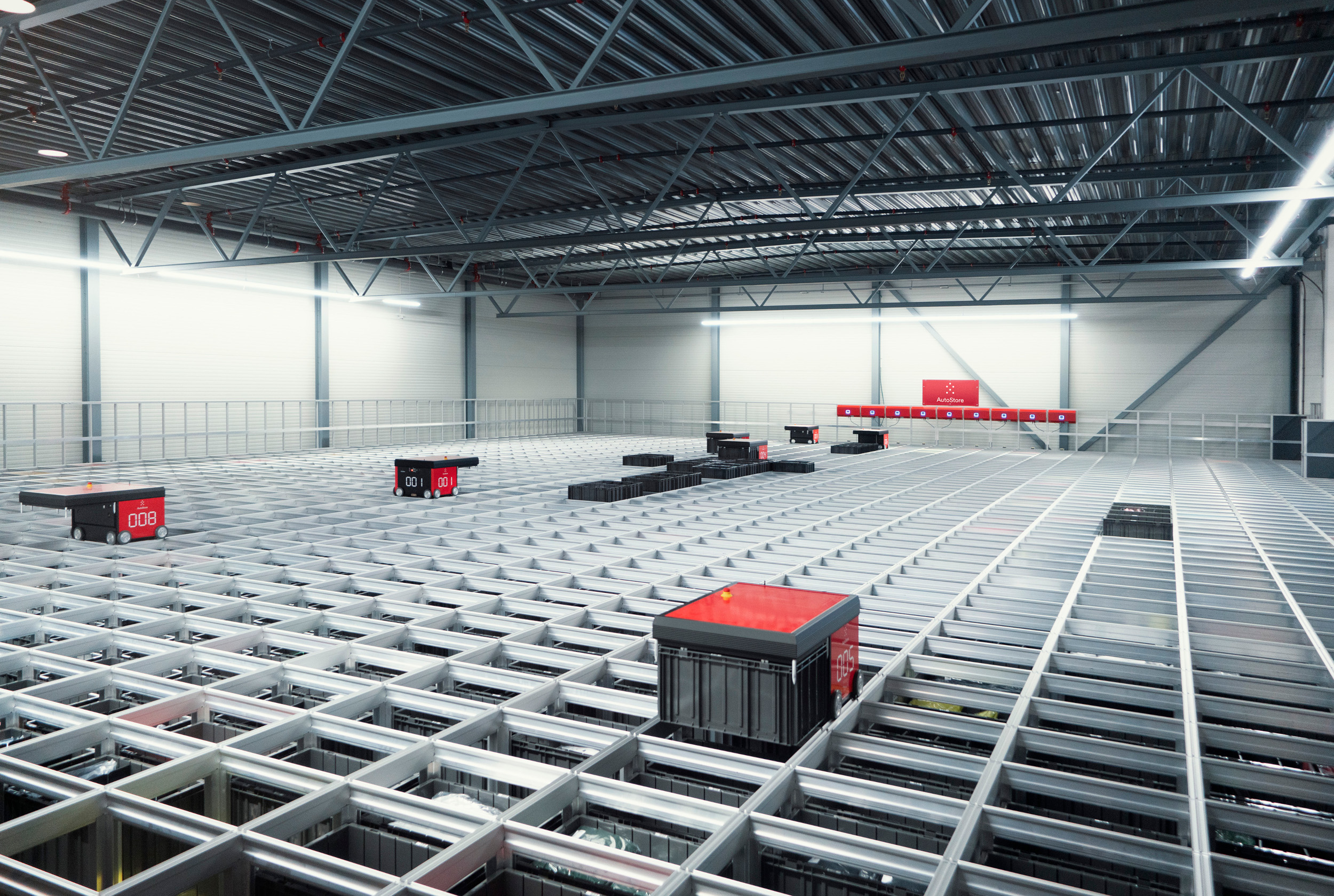 Intelligente Logistik – Im neuen Logistikzentrum der Eduard Lutz Schrauben-Werkzeuge GmbH in Gersthofen