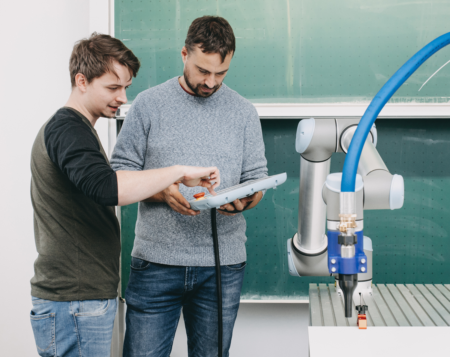 Robotik ist Teil der Ausbildung im neuen Bachelorstudiengang Digitaler Baumeister an der Hochschule Augsburg