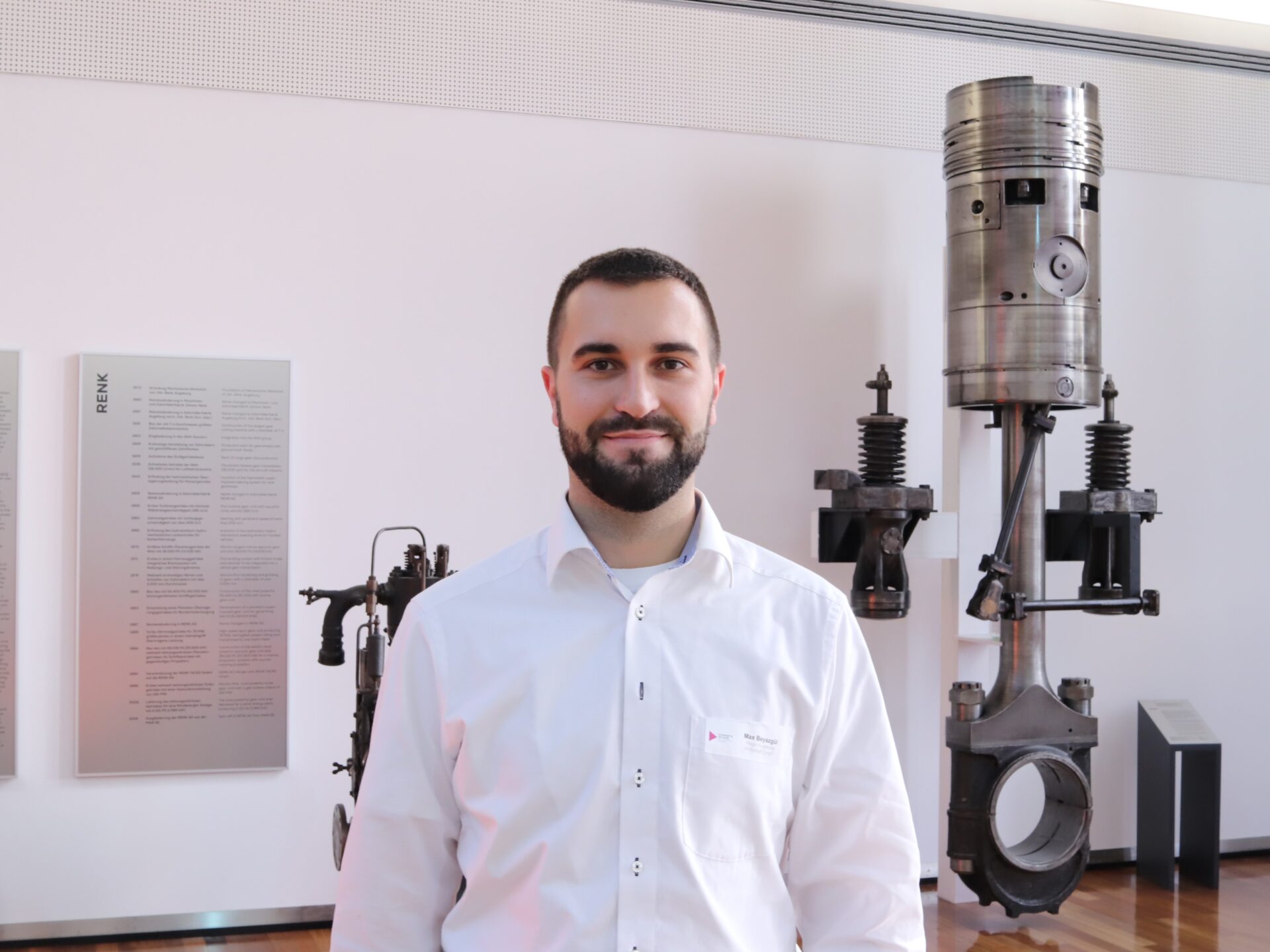 Portrait Max Beyazgül